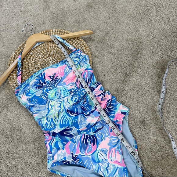 Lilly Pulitzer Women’s Justina One Piece Swimsuit in Shade Seekers Engineered 4 - Picture 16 of 16